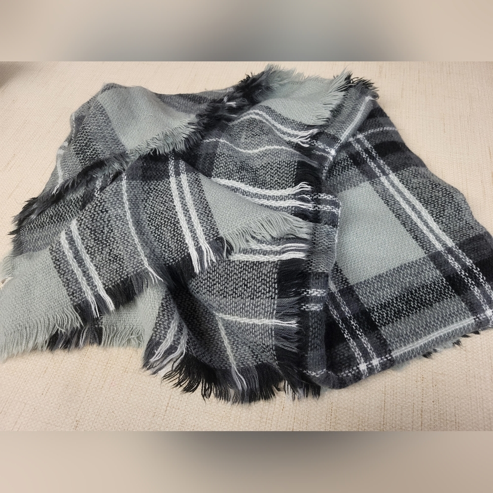 Grey Black Plaid Fringe Fall Scarf Large
